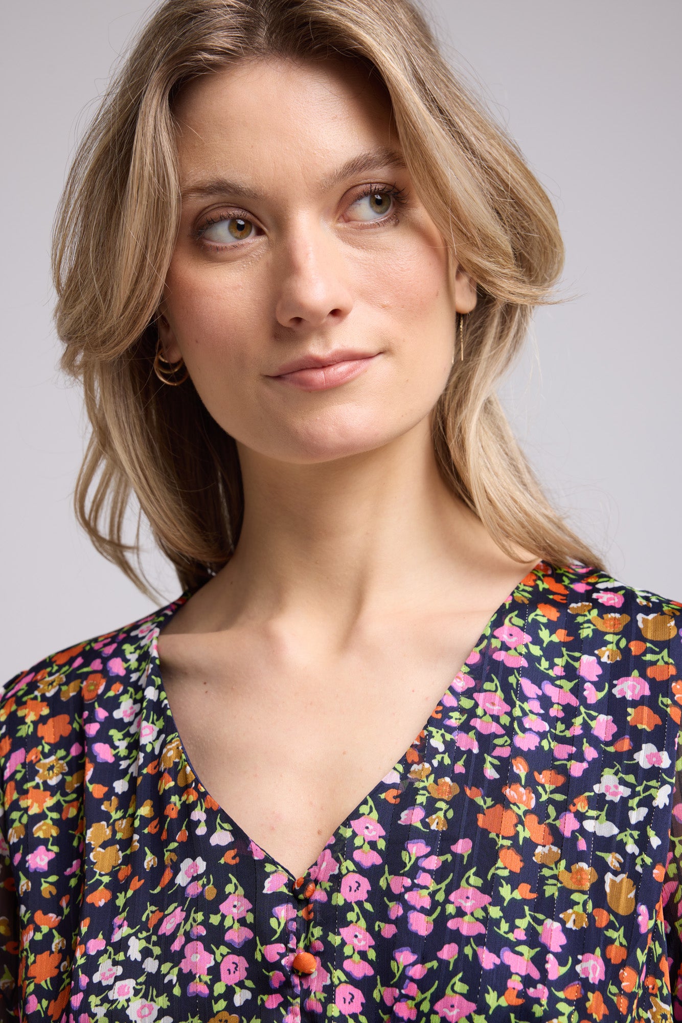 ROBE 62228/439 FLEURS MULTICOLOR MARINE