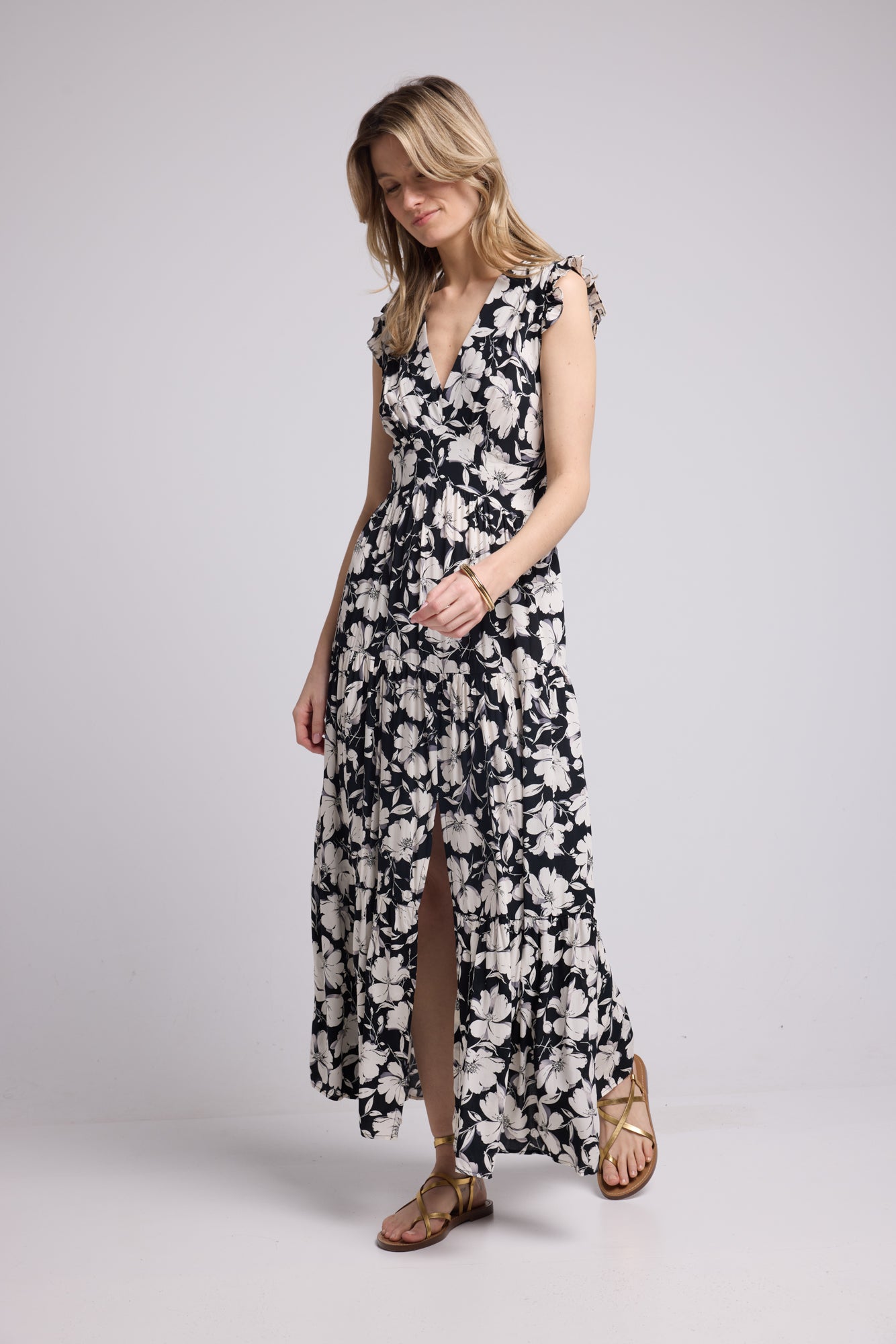 ROBE 62380 V NOIR 1098V