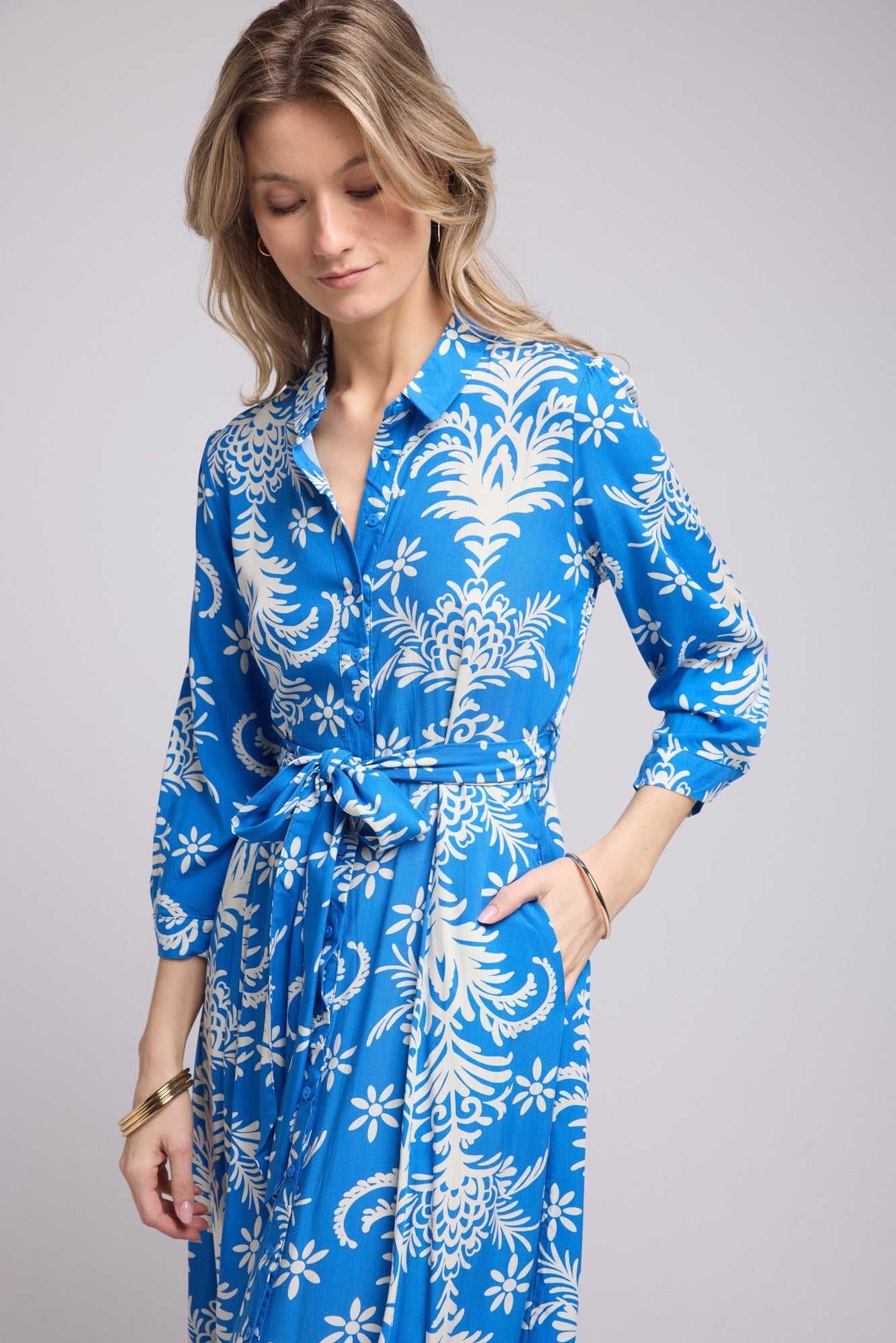 ROBE 62998/1396V BLEU ROI BLANC