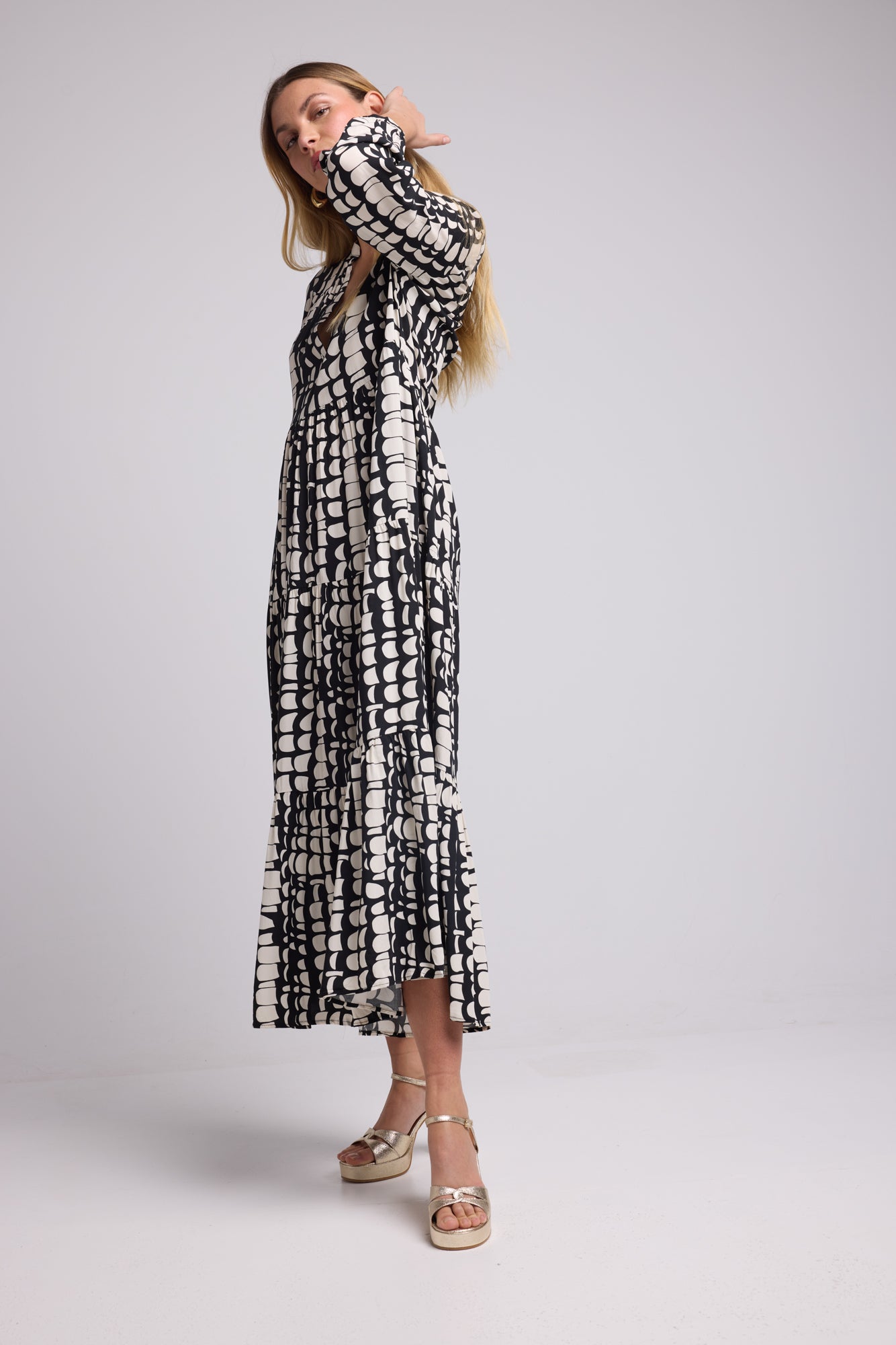ROBE 63149 NOIR