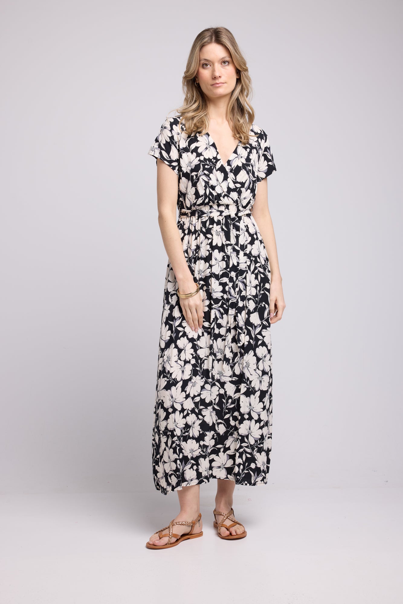 ROBE 63160 NOIR 1098V