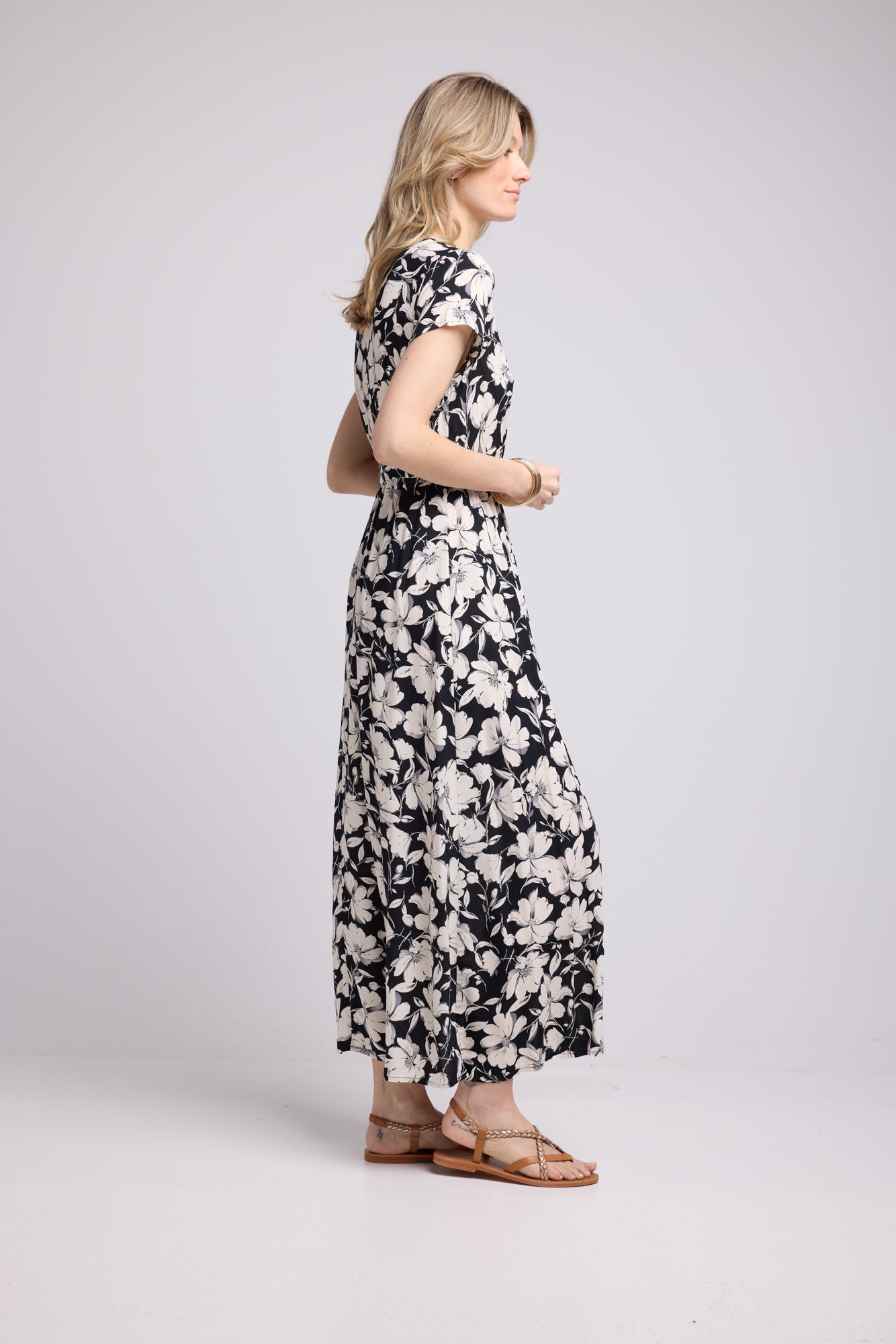 ROBE 63160 NOIR 1098V