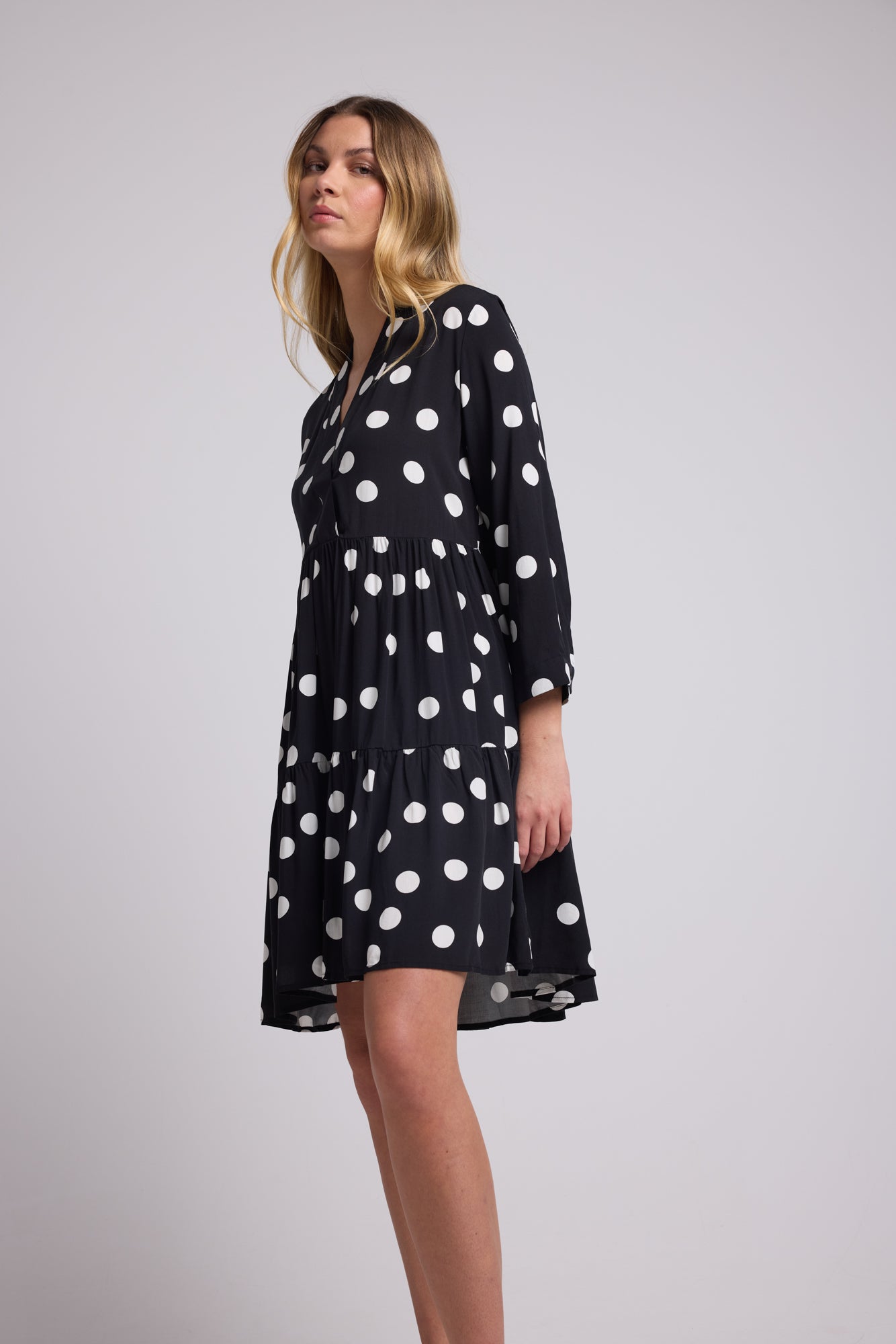 ROBE 63552/1531V NOIR