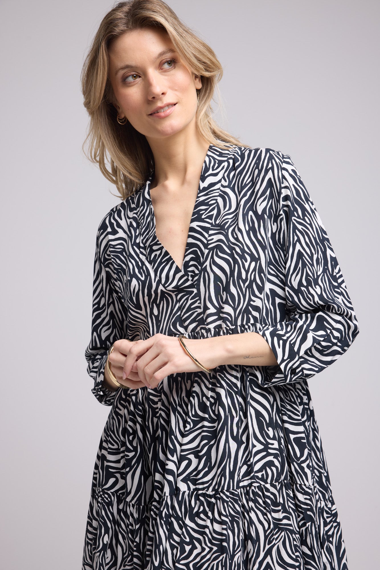 ROBE 63552/NOIR 1472V