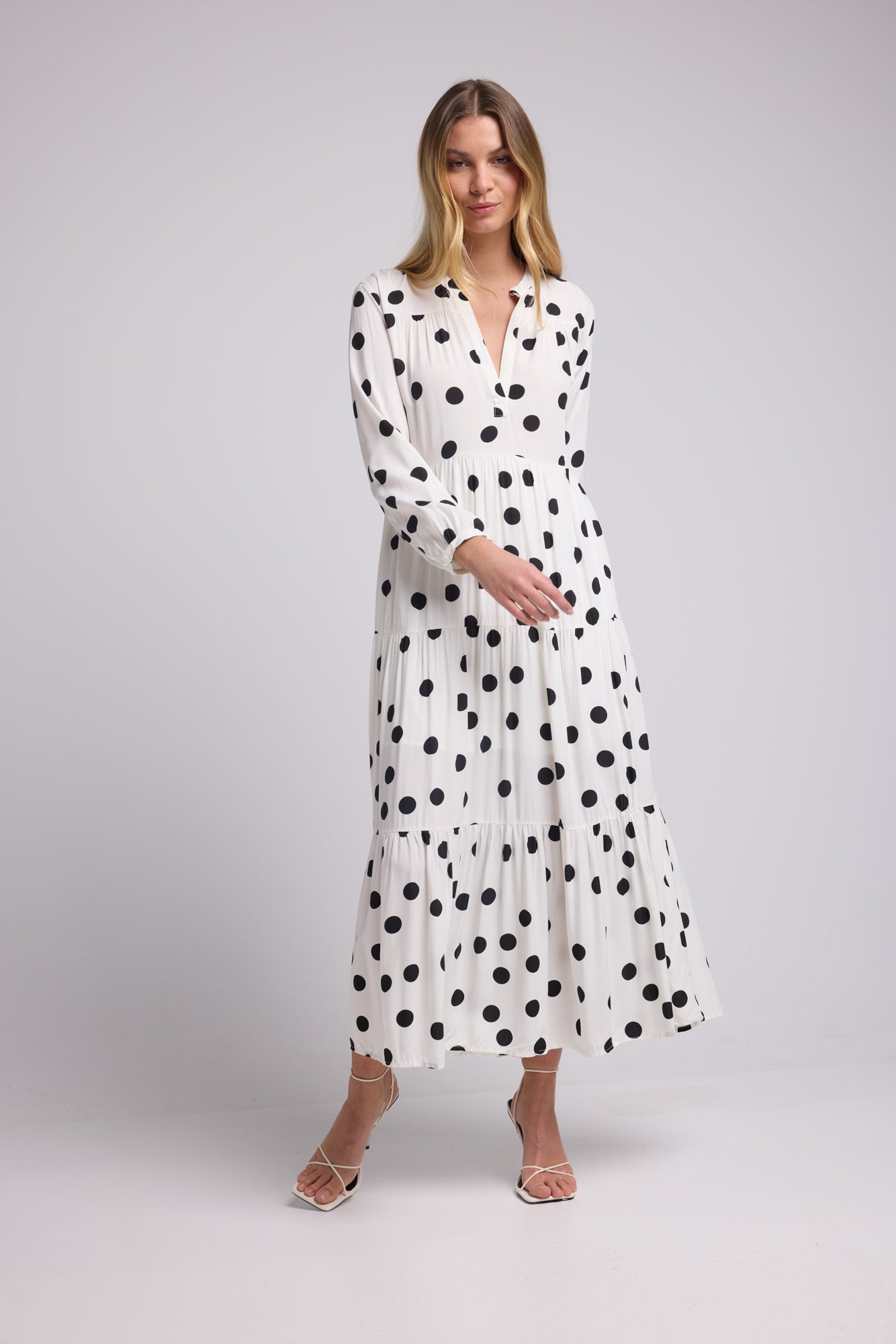 ROBE 63564/POIS NOIR BODY ECRU1220V