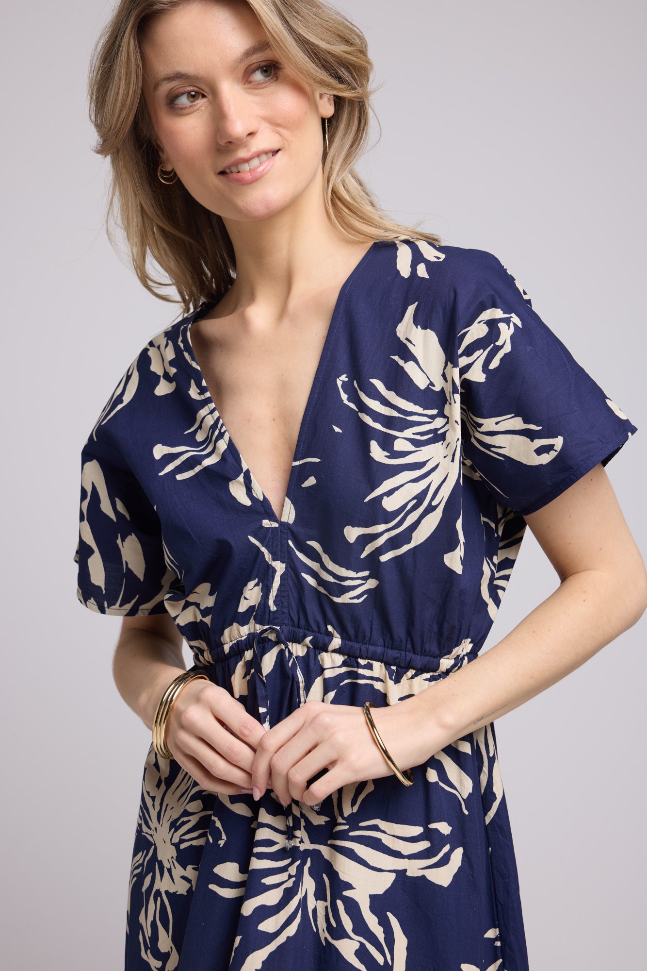 ROBE AVA IMP/FLEURS NAVY P2302