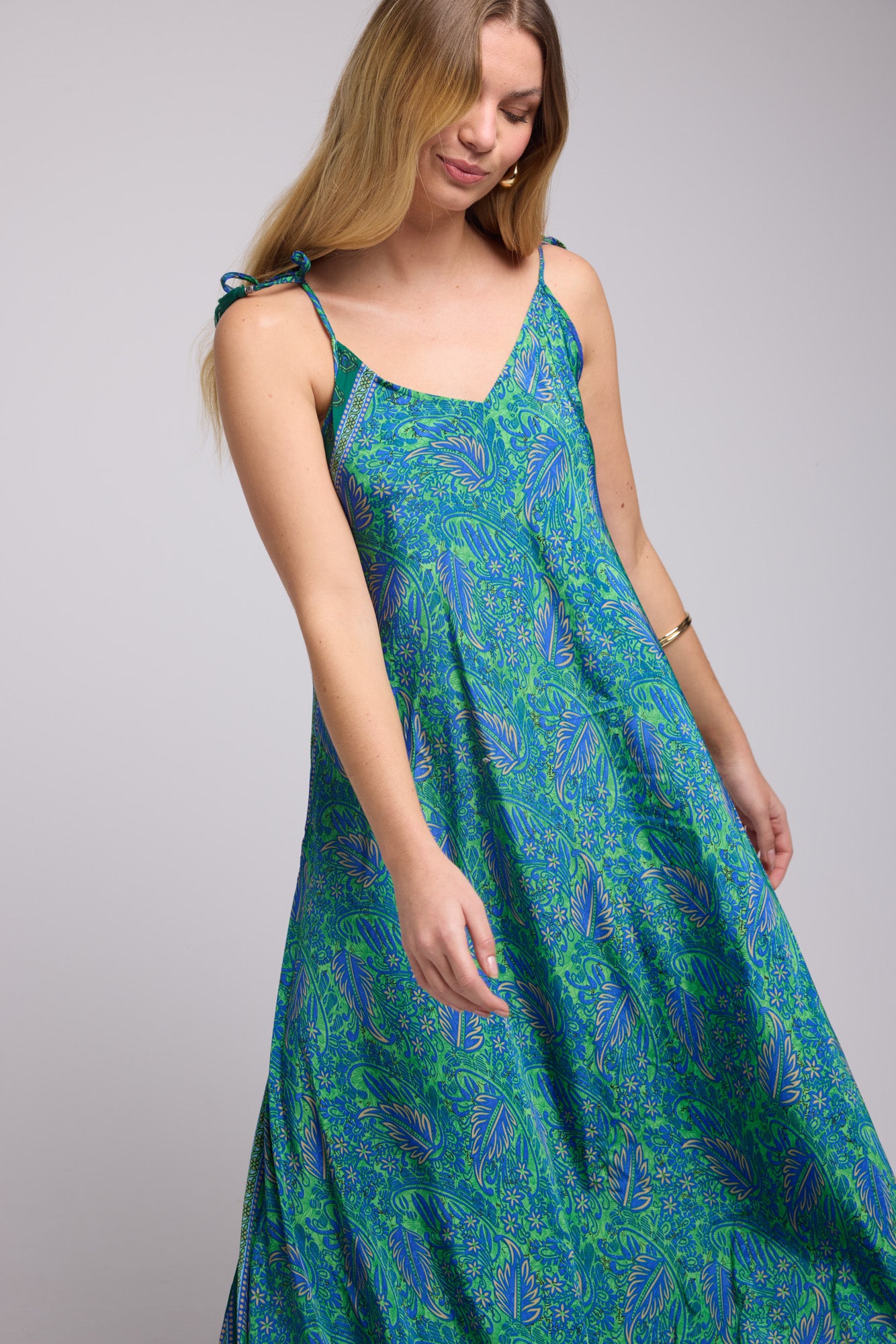ROBE GAYA GREEN P3010