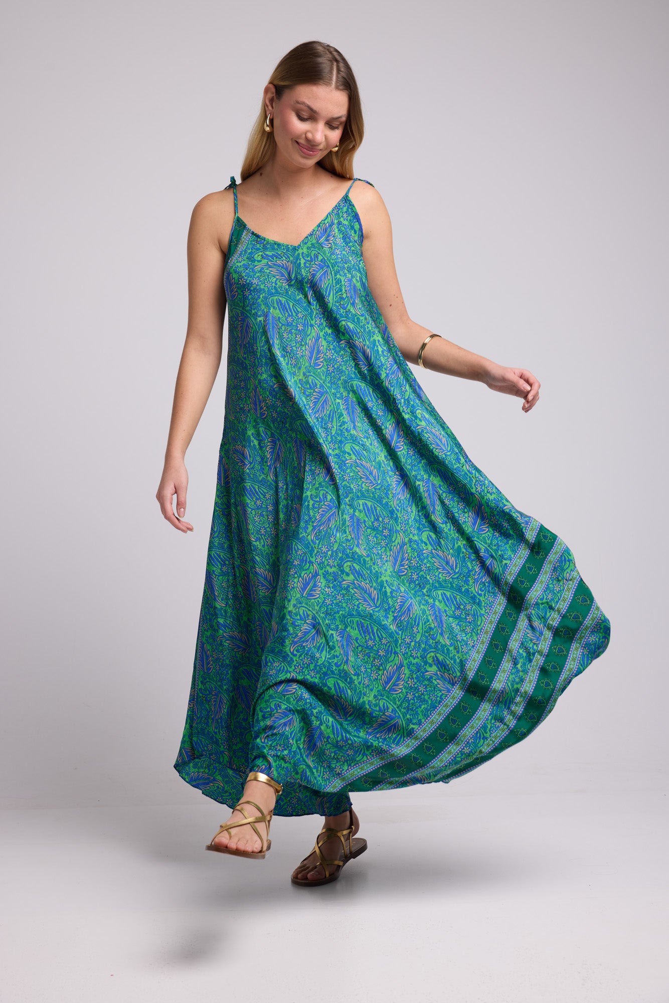 ROBE GAYA GREEN P3010