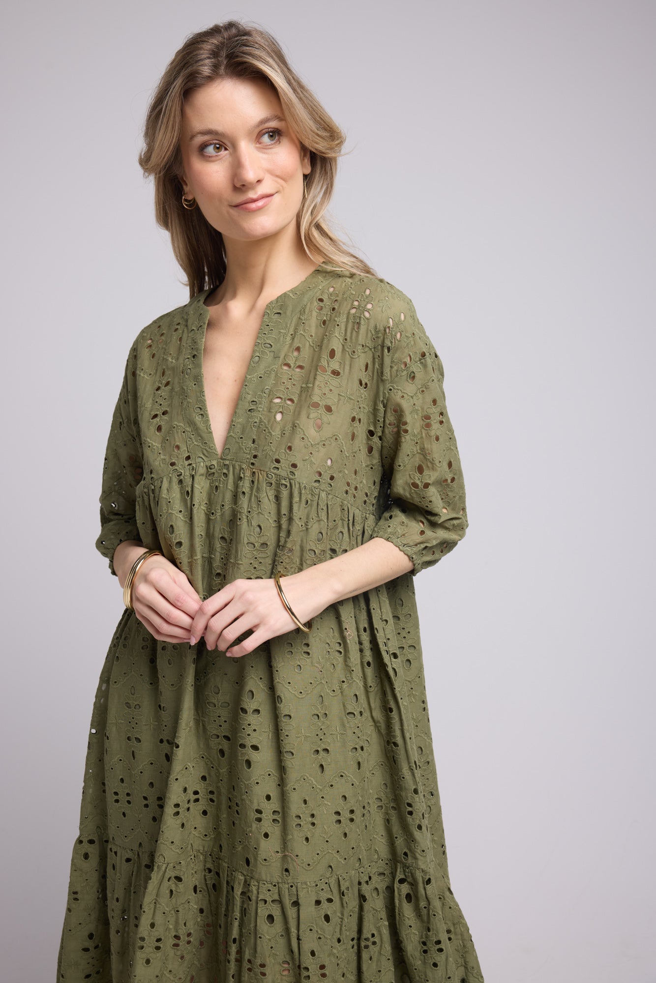 ROBE INDIA/KHAKI