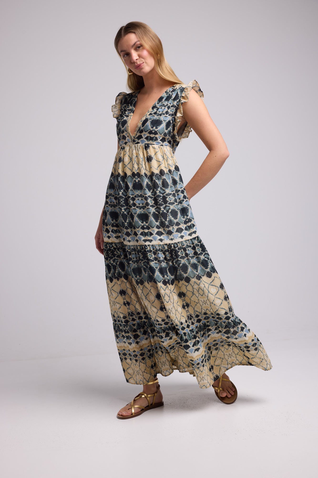ROBE SANTIA/P100 NOIR