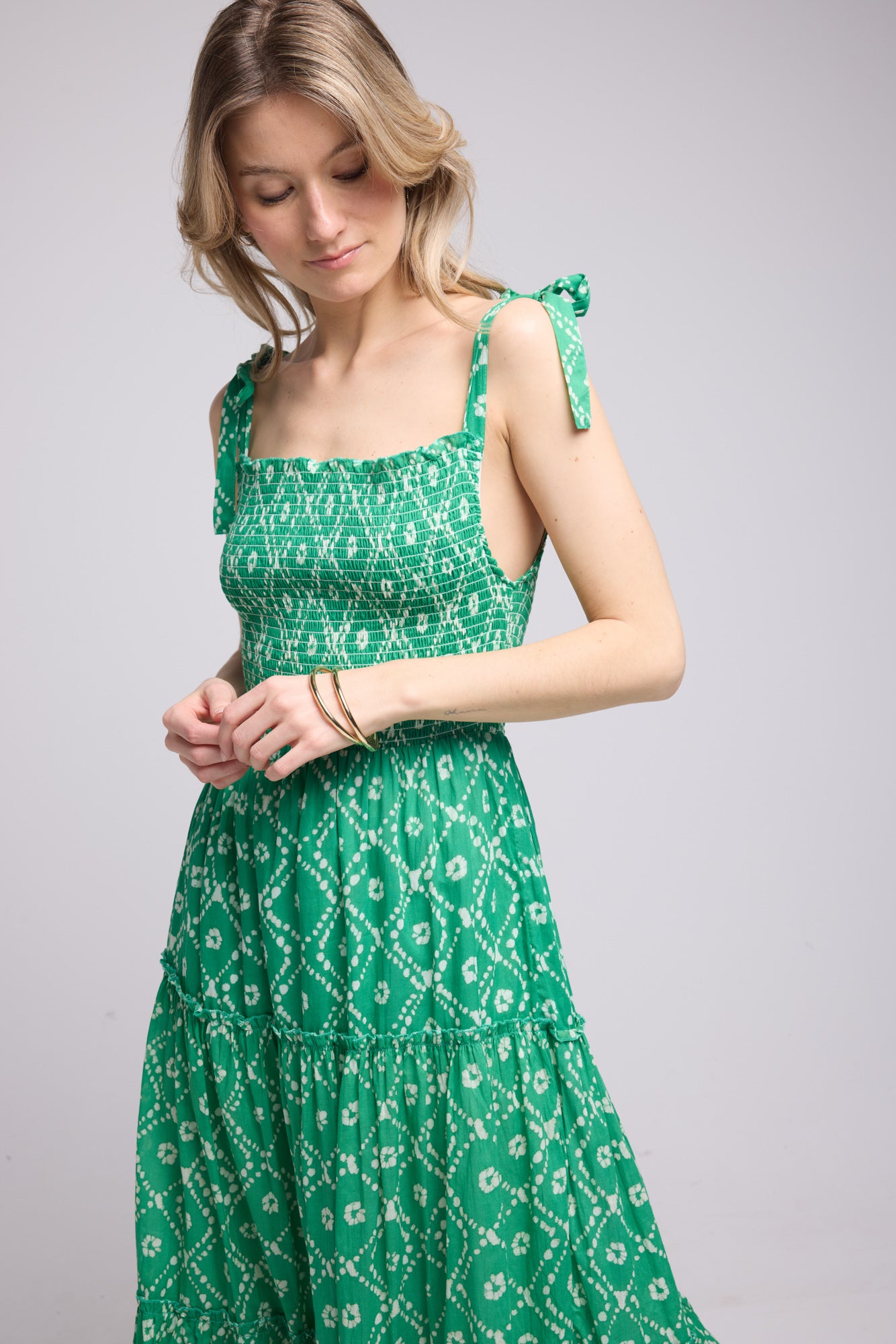 ROBE SMOKY/P2016 VERT