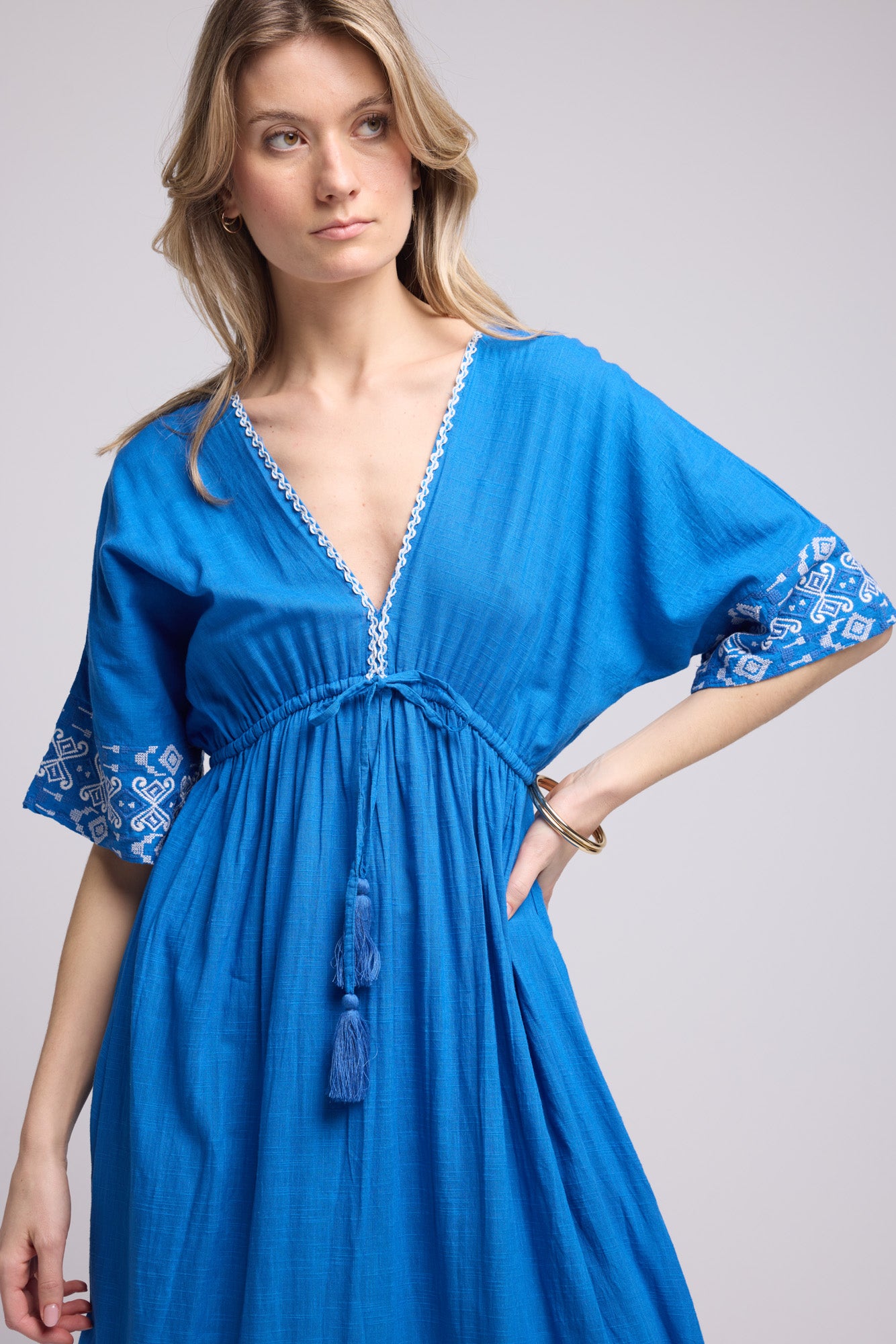 ROBE VEGAS/BLUE