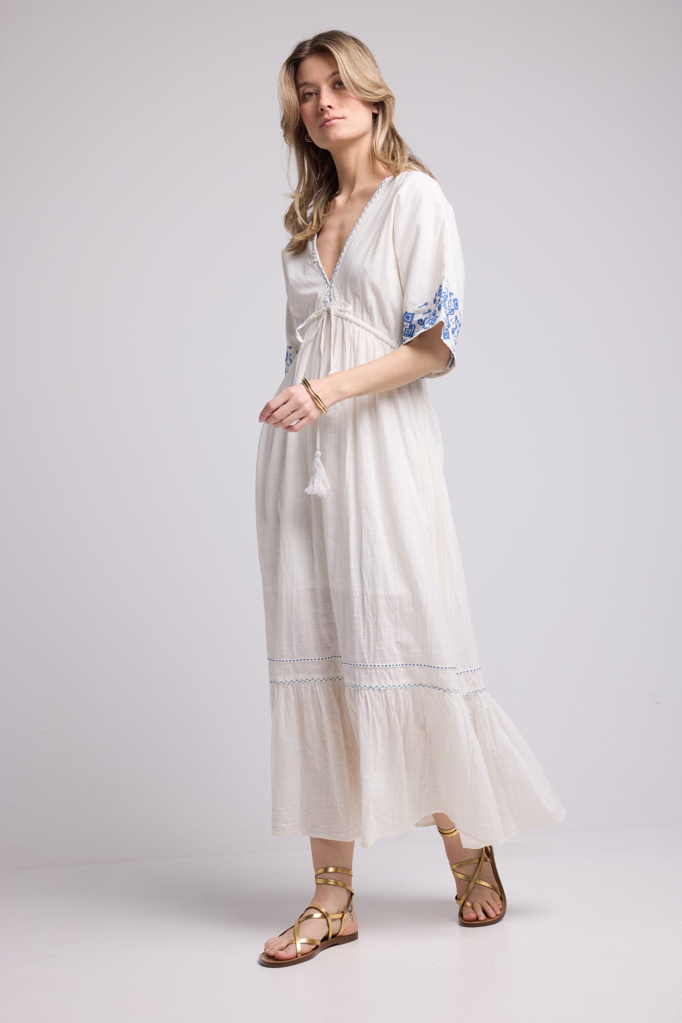 ROBE VEGAS/WHITE