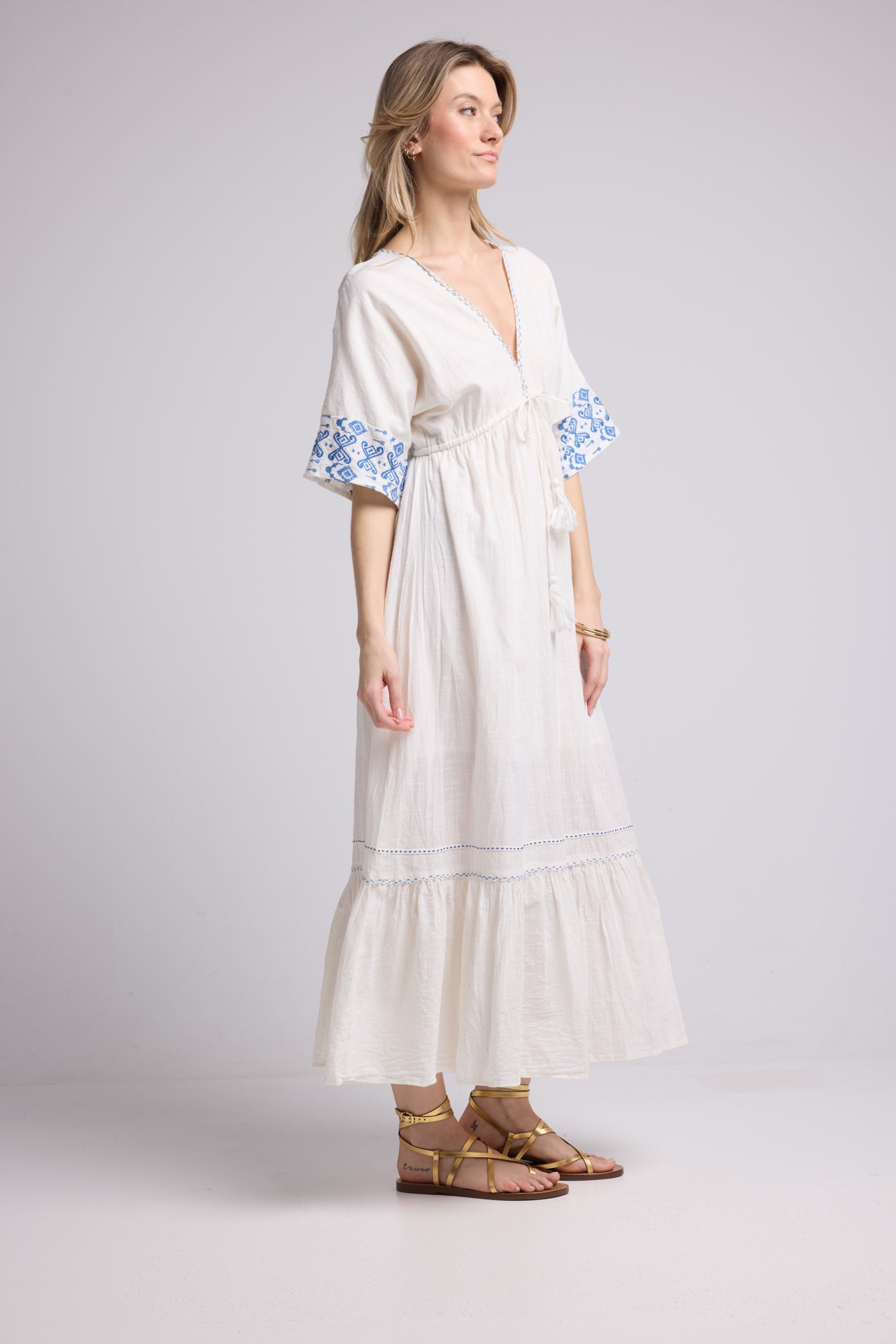 ROBE VEGAS/WHITE