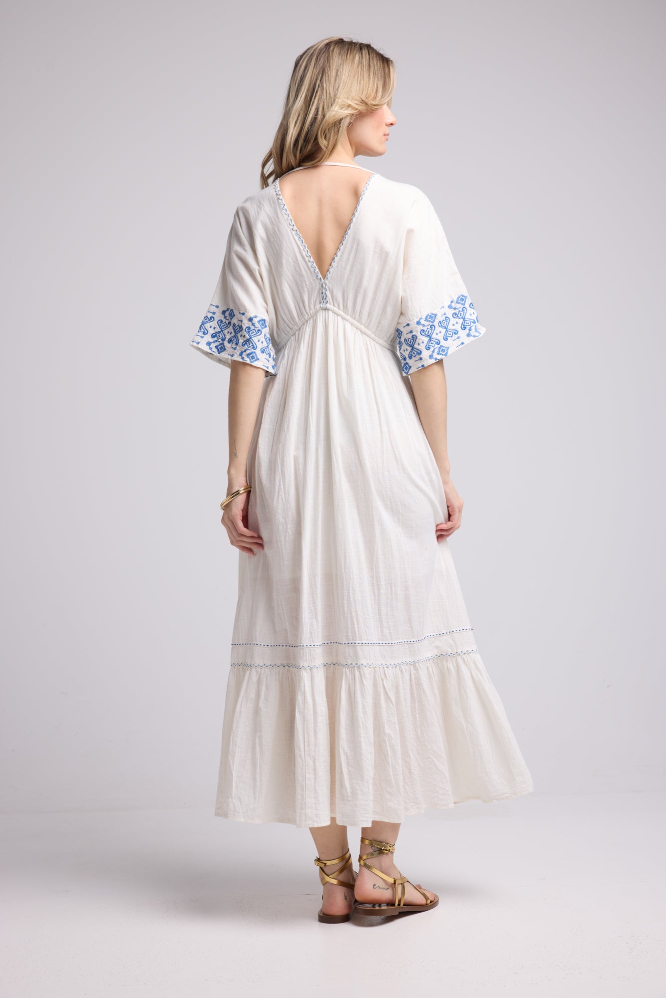 ROBE VEGAS/WHITE