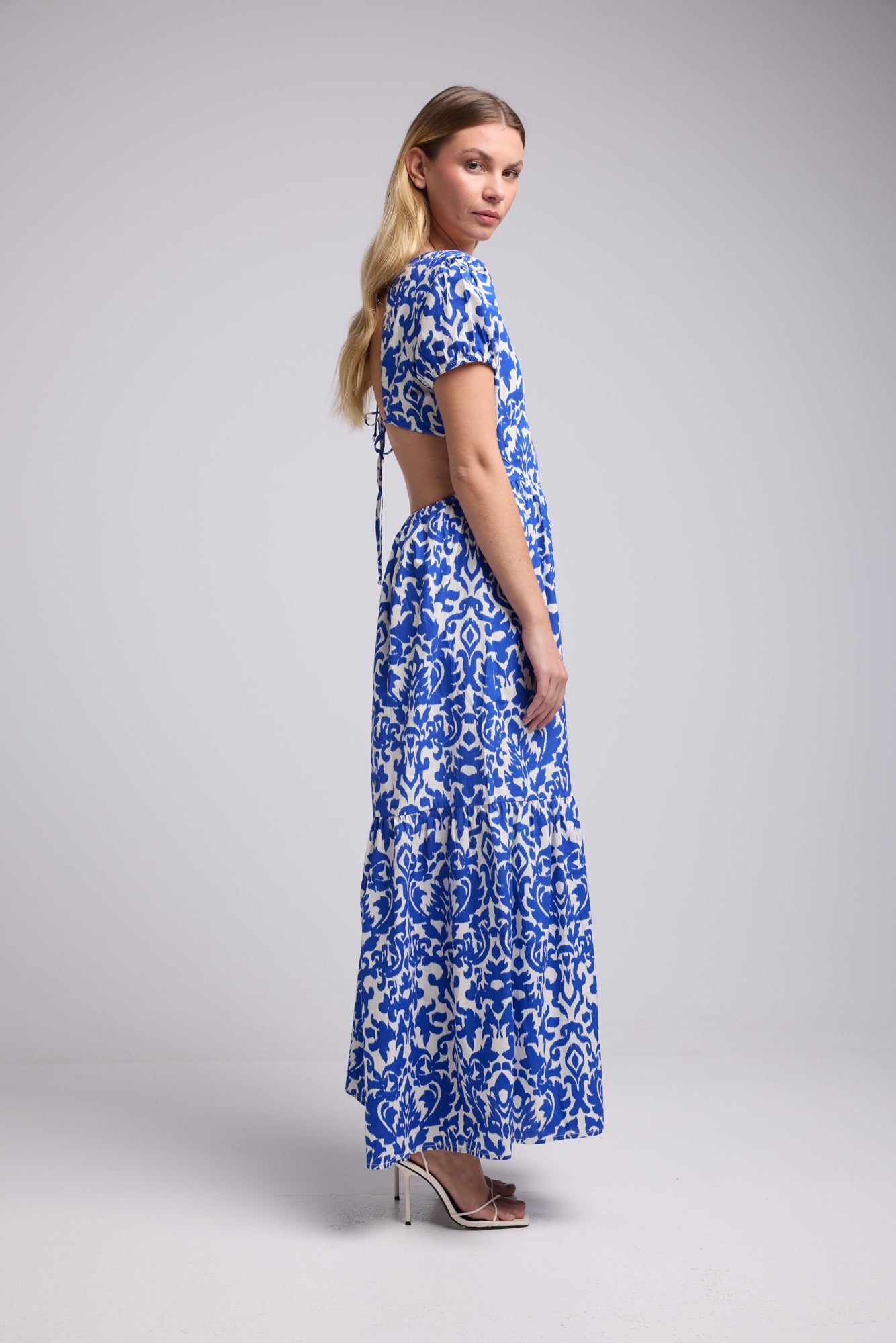 ROBE VERA IMP/ P2306 BRIGHT BLUE