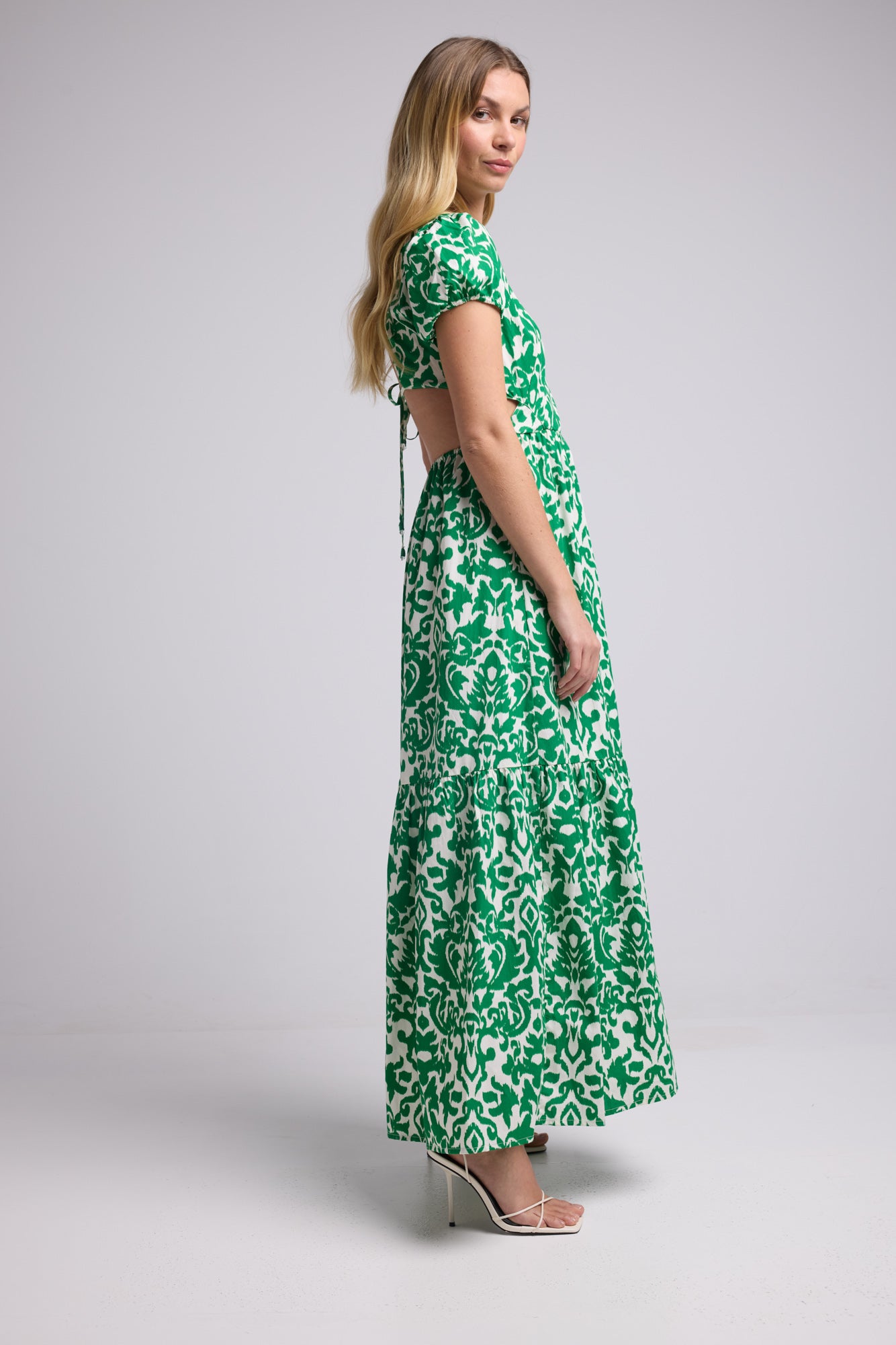 ROBE VERA IMP/P2306 BRIGHT GREEN