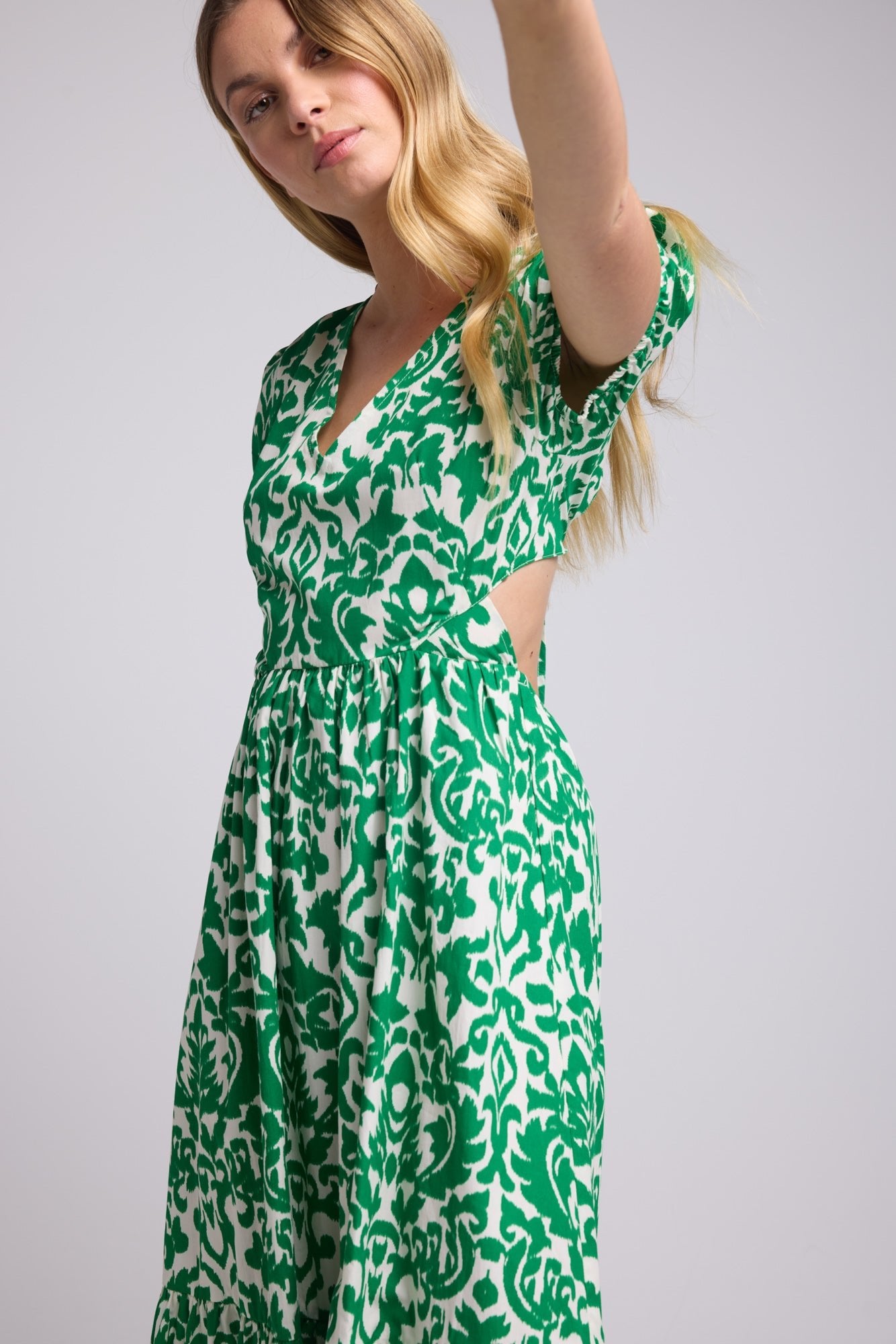 ROBE VERA IMP/P2306 BRIGHT GREEN