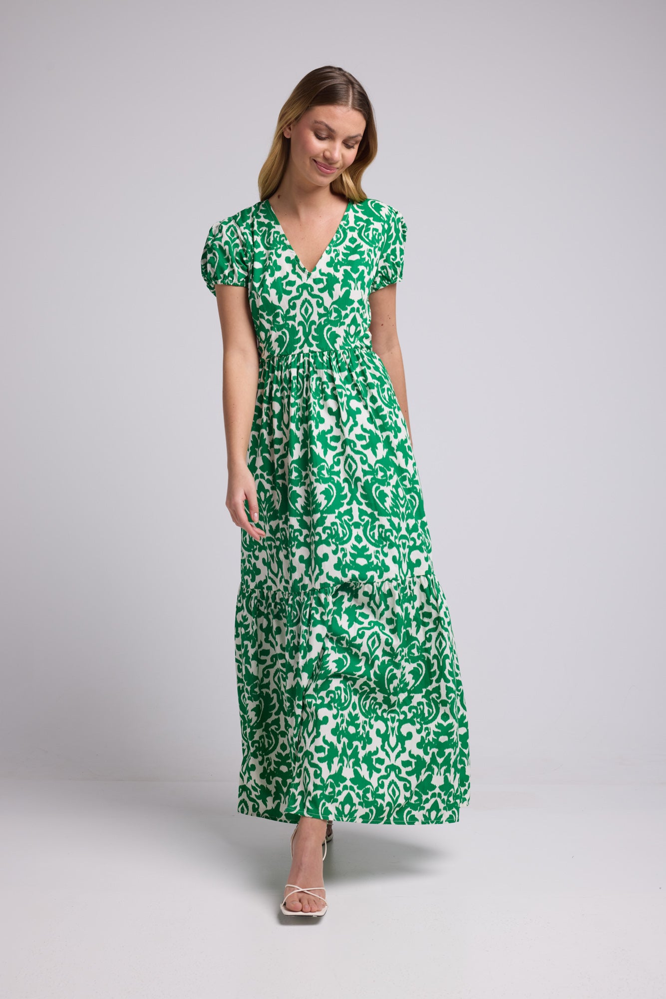 ROBE VERA IMP/P2306 BRIGHT GREEN