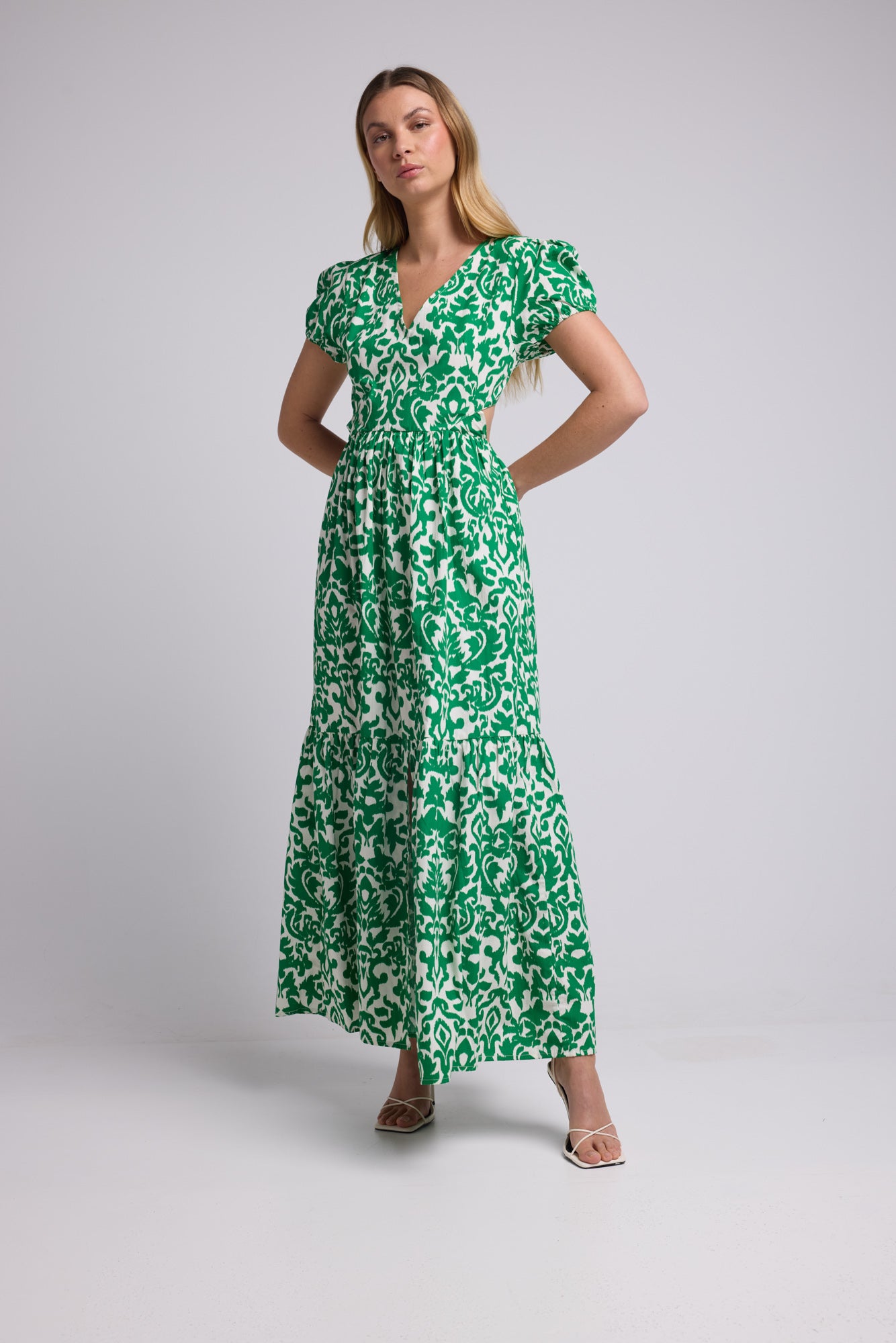 ROBE VERA IMP/P2306 BRIGHT GREEN
